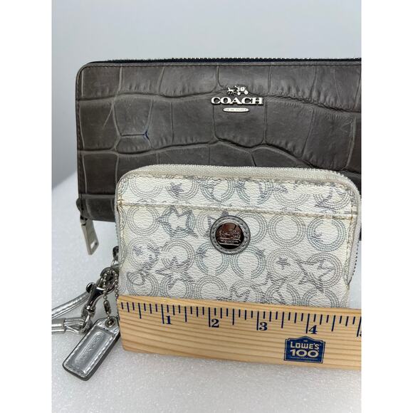 Sale !! Coach Wallet & Wristlet Set – Authentic Leather, Excellent Condition. - Picture 6 of 10